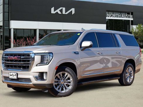 Used 2021 GMC Yukon XL SLT w/ SLT Luxury Plus Package image 1