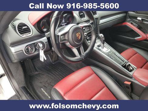 Used 2017 Porsche 718 Cayman image 12