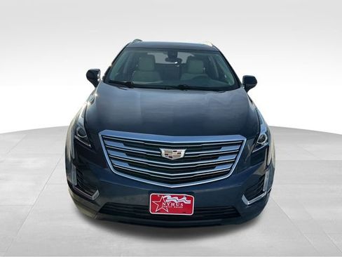 Used 2019 Cadillac XT5 Luxury image 2