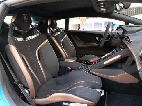 Used 2024 Lamborghini Huracan Tecnica RWD image 8