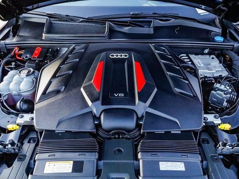 Used 2023 Audi SQ7 Prestige w/ Prestige Package image 28