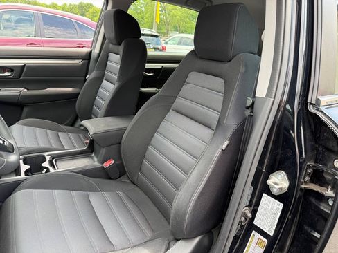 Used 2018 Honda CR-V LX image 11