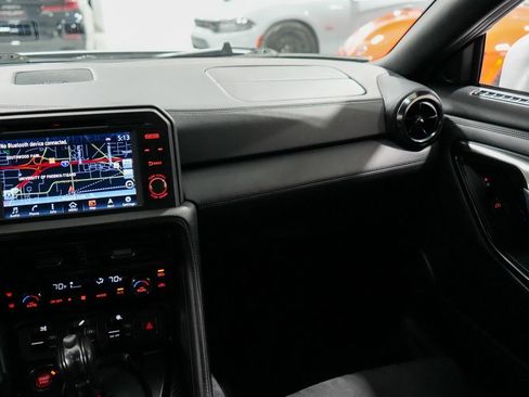 Used 2020 Nissan GT-R Premium image 15