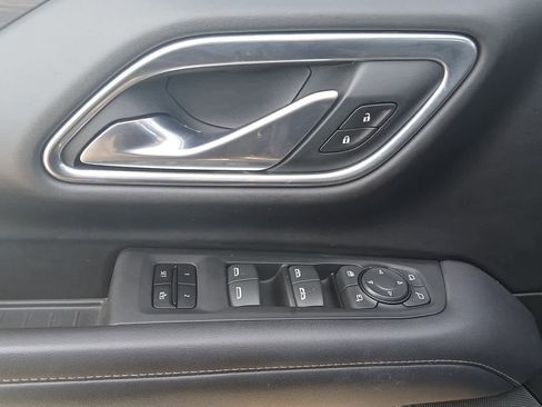 Used 2021 Chevrolet Tahoe Z71 w/ Luxury Package image 17