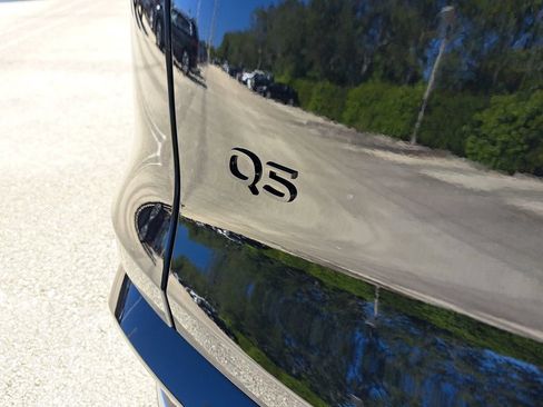 Used 2025 Audi Q5 Premium w/ Convenience Package AWD/4WD image 6