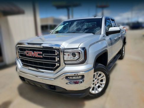Used 2017 GMC Sierra 1500 SLE w/ SLE Value Package AWD/4WD image 7