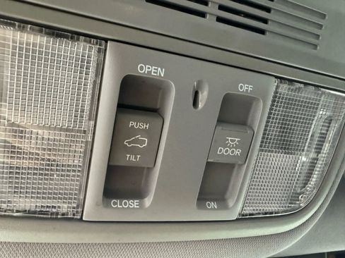 Used 2019 Honda CR-V EX image 23