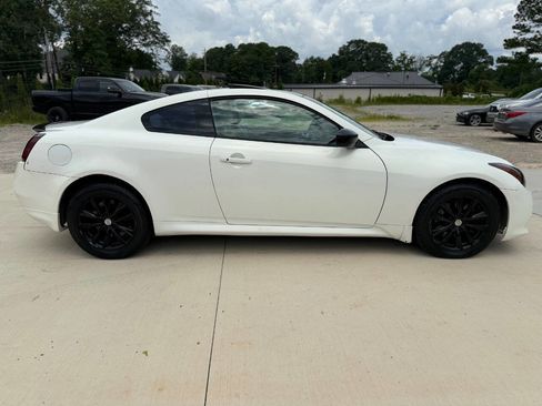 Used 2011 INFINITI G37 Journey w/ Premium Pkg image 4