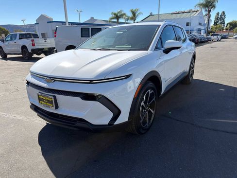New 2026 Chevrolet Equinox EV LT image 4