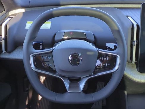 New 2025 Volvo EX30 Plus w/ Protection Package Premier image 22