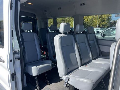 Used 2018 Ford Transit 350 XL image 21