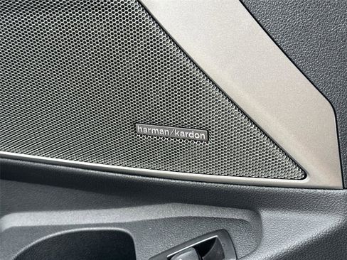 Used 2026 BMW M3 w/ M Carbon Exterior Package RWD image 39