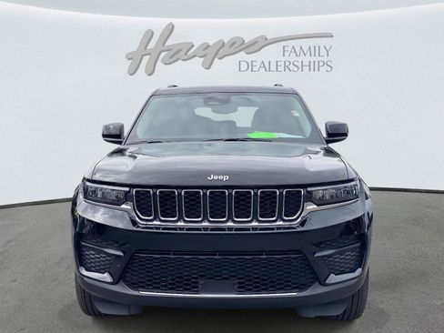 Certified 2023 Jeep Grand Cherokee Laredo w/ Luxury Tech Group I image 10