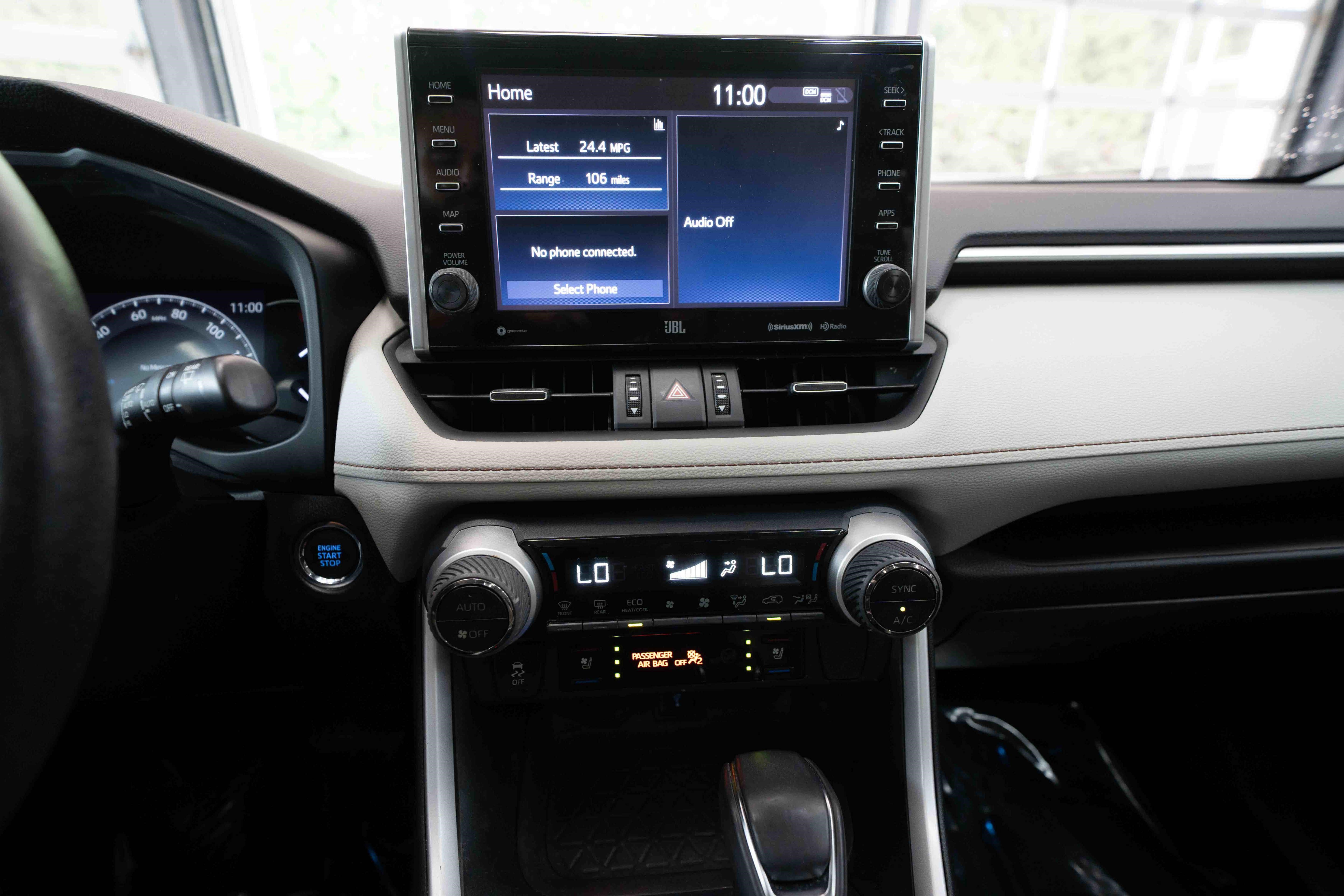 Used 2022 Toyota RAV4 Limited w/ Limited Grade Weather Package AWD/4WD image 17
