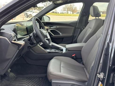 Used 2025 Audi Q5 Premium AWD/4WD image 14