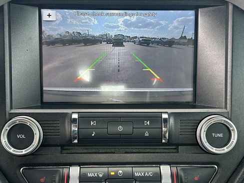 Used 2017 Ford Mustang Premium image 26