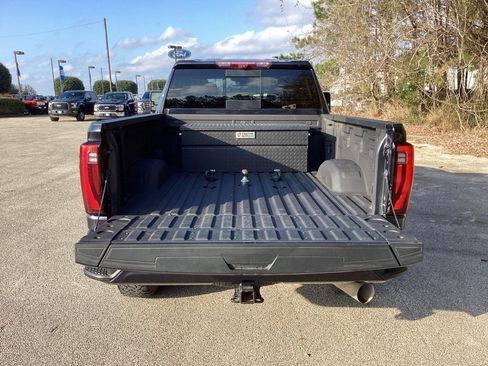 Used 2024 GMC Sierra 2500 Denali w/ Denali Reserve Package image 9