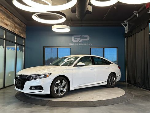 Used 2018 Honda Accord EX image 7
