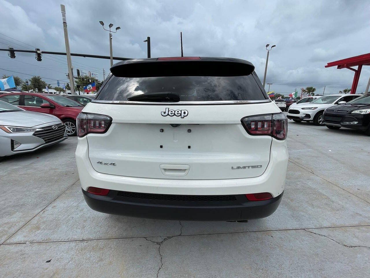 Used 2020 Jeep Compass Limited AWD/4WD image 7