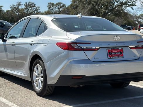 Certified 2025 Toyota Camry LE image 9