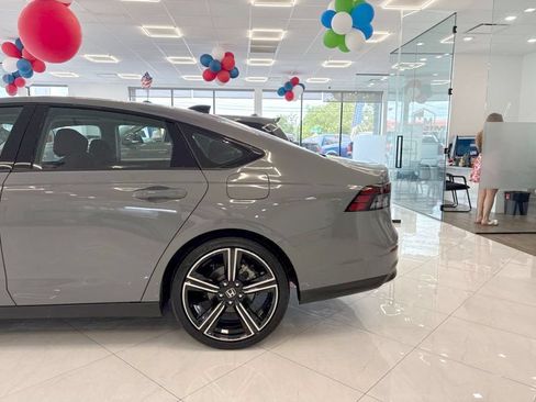 Used 2026 Honda Accord SE image 7