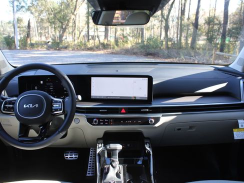 New 2026 Kia Sorento SX image 25