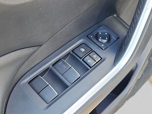 Used 2021 Toyota RAV4 XLE Premium AWD/4WD image 21