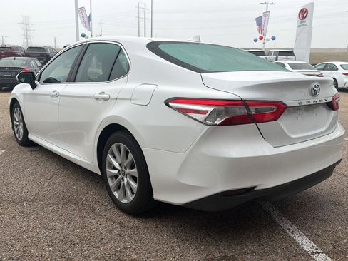 Used 2020 Toyota Camry LE w/ Carpet Mat Package image 5