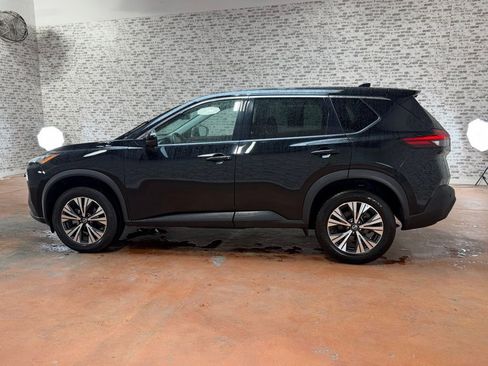 Used 2021 Nissan Rogue SV AWD/4WD image 3