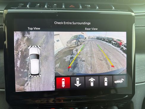 Certified 2023 Jeep Grand Cherokee Limited w/ Luxury Tech Group II image 12