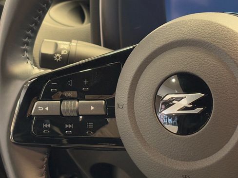 Certified 2024 Nissan Z Performance w/ Floor Mat Package image 16