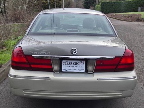 Used 2004 Mercury Grand Marquis GS RWD image 6