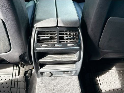 Used 2020 BMW 530i image 28