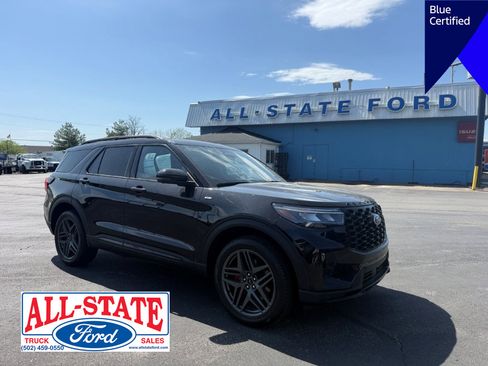 Certified 2025 Ford Explorer ST-Line w/ ST-Line Street Pack AWD/4WD image 2