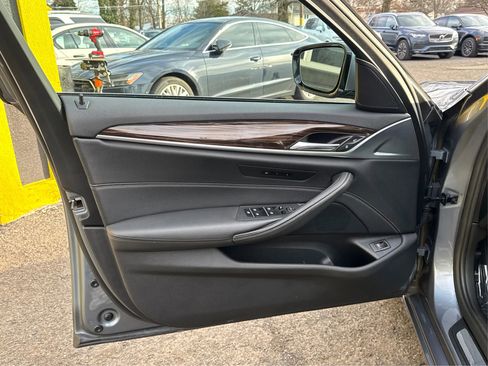 Used 2019 BMW 540i xDrive image 17