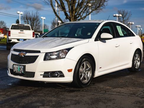 Used 2014 Chevrolet Cruze LT w/ RS Package image 4