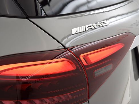 Used 2025 Mercedes-Benz GLE 53 AMG 4MATIC image 13