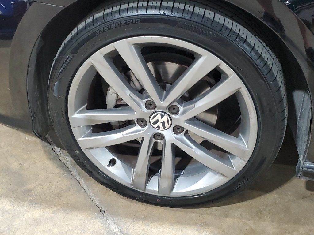 Used 2017 Volkswagen Passat 1.8T R-Line FWD image 36