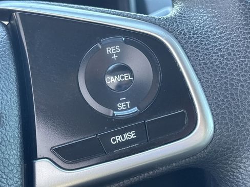 Used 2018 Honda CR-V LX image 27