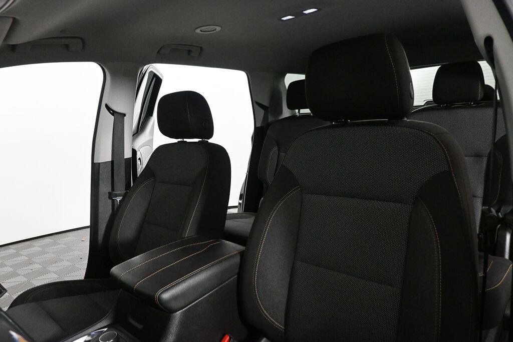 Used 2021 Chevrolet Traverse LT FWD image 5