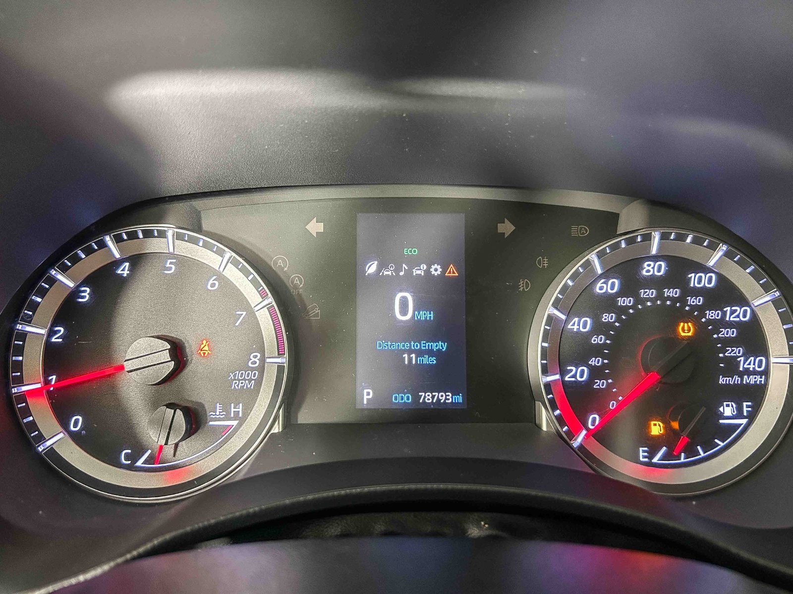 Used 2021 Toyota Highlander LE FWD image 23