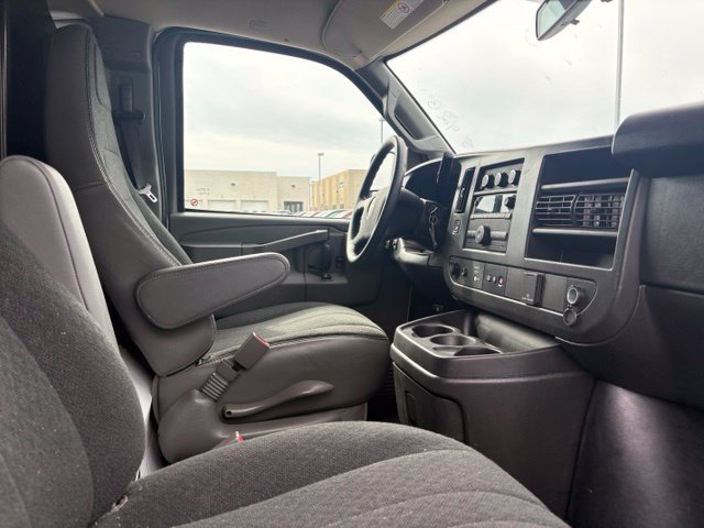 Used 2025 Chevrolet Express 2500 w/ Driver Convenience Package RWD image 21