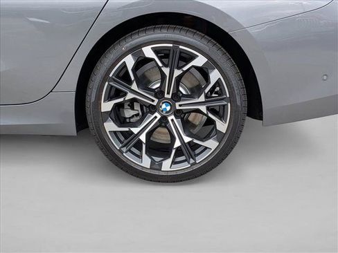 Used 2026 BMW 330i xDrive Sedan w/ Premium Package AWD/4WD image 10