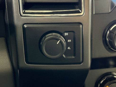 Used 2019 Ford F150 XLT image 29