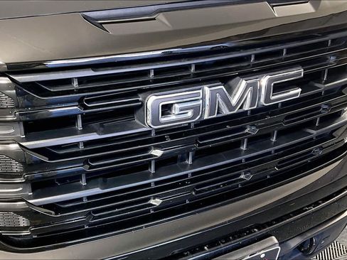 Used 2024 GMC Sierra 1500 Elevation AWD/4WD image 30