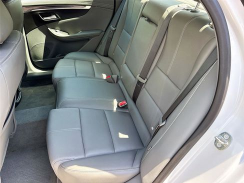 Used 2017 Chevrolet Impala LT w/ Leather Package image 25