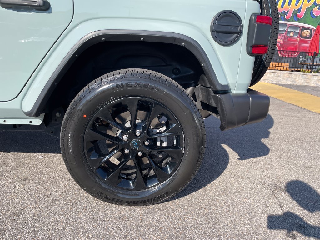 Certified 2024 Jeep Wrangler Unlimited Sahara AWD/4WD image 10