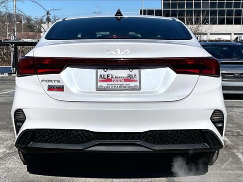 Used 2024 Kia Forte LXS image 4