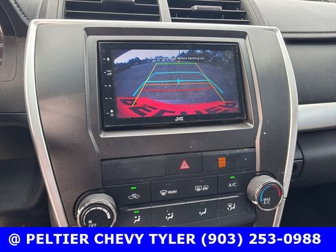 Used 2015 Toyota Camry SE image 14