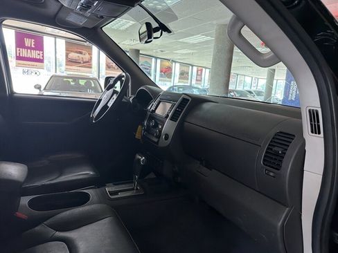 Used 2019 Nissan Frontier PRO-4X w/ Pro-4x Luxury Package AWD/4WD image 14